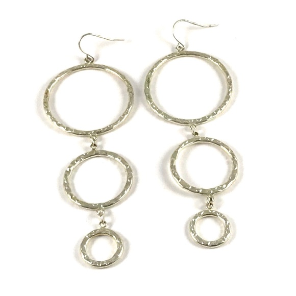 Vintage Jewelry - Beautiful Vintage Silver Tone Dangle Earrings